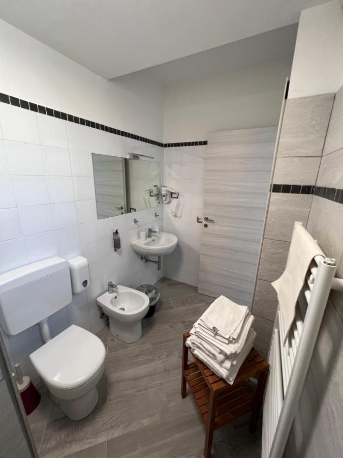Hotel Locanda Rosy Cattolica Extérieur photo
