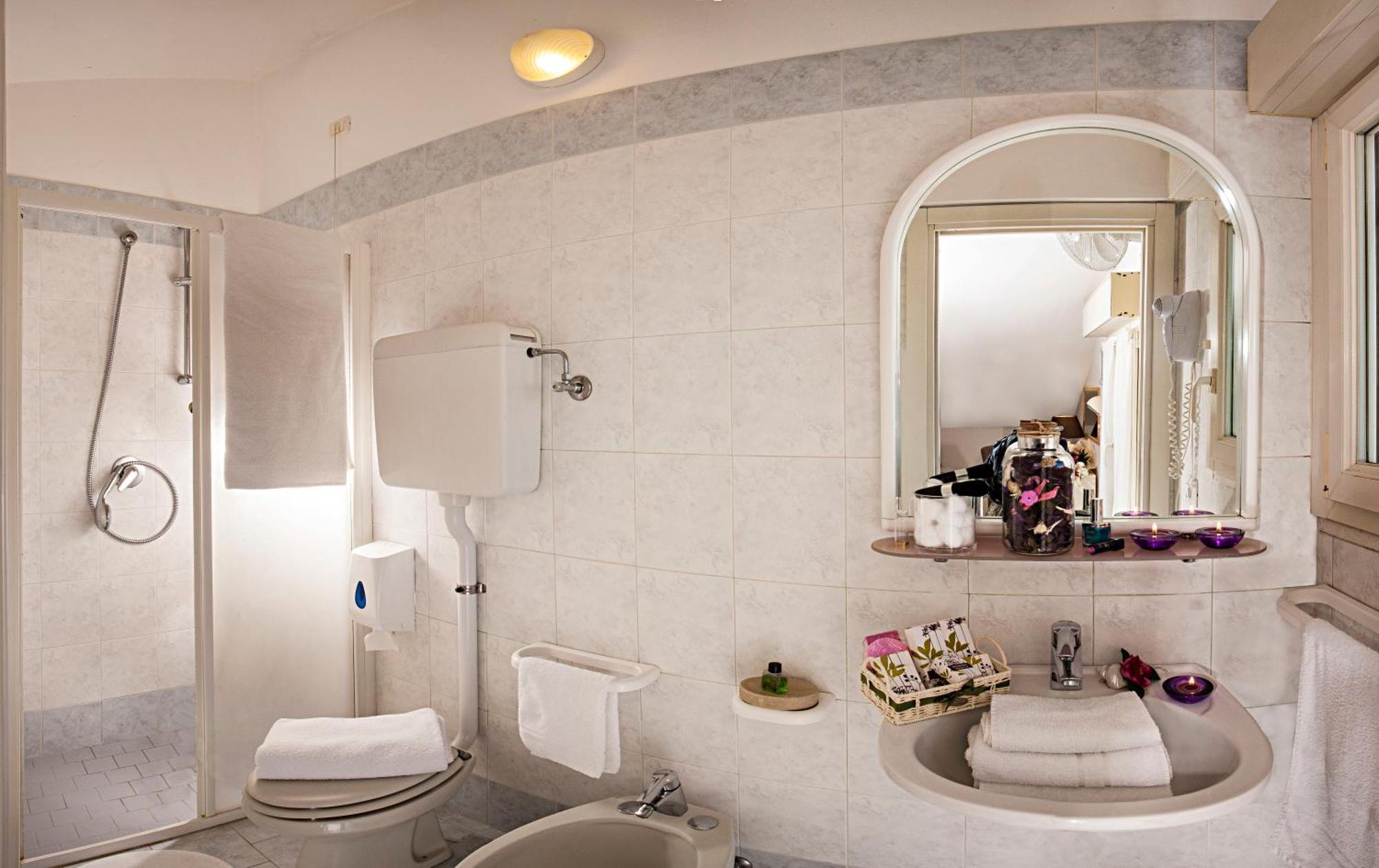 Hotel Locanda Rosy Cattolica Chambre photo