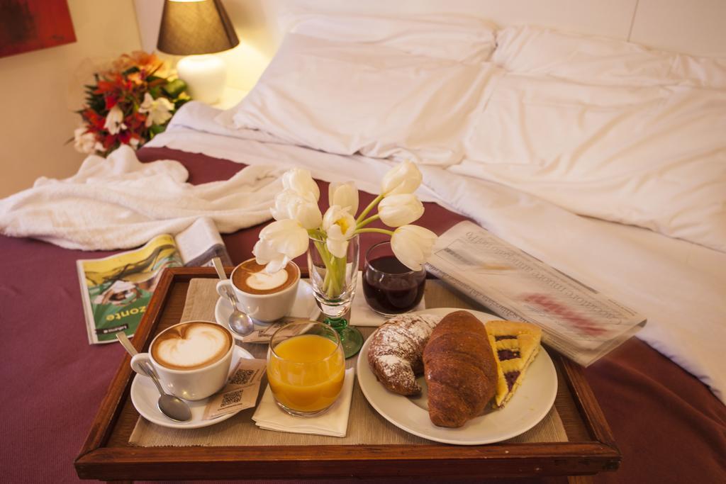 Hotel Locanda Rosy Cattolica Extérieur photo